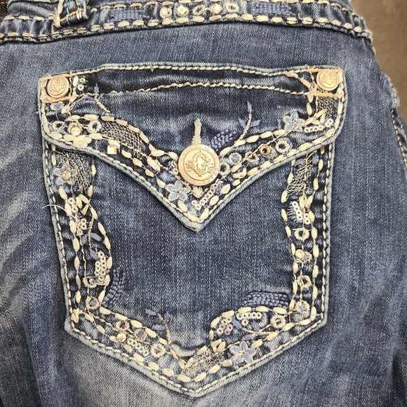 Grace in LA jeans - Picture 16 of 16